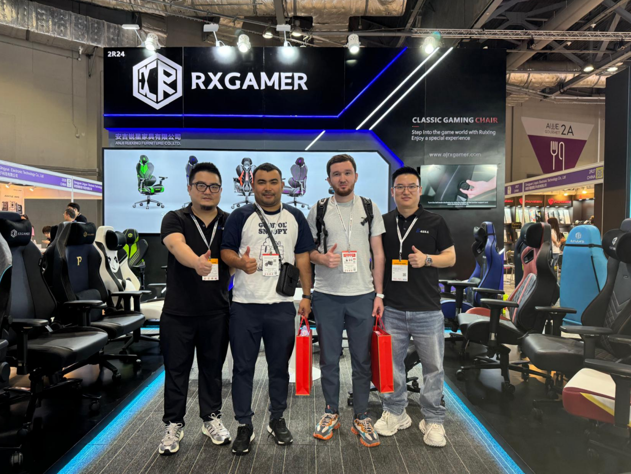Anji Ruixing Furniture Co., Ltd. stråler på Hong Kong Electronics Fair 2025 (høst)